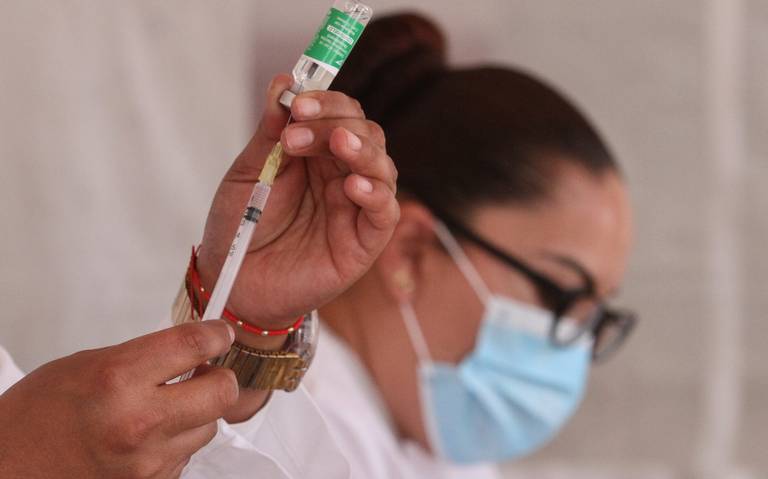 Vacuna suspendida en Europa ya fue aplicada en Michoacán