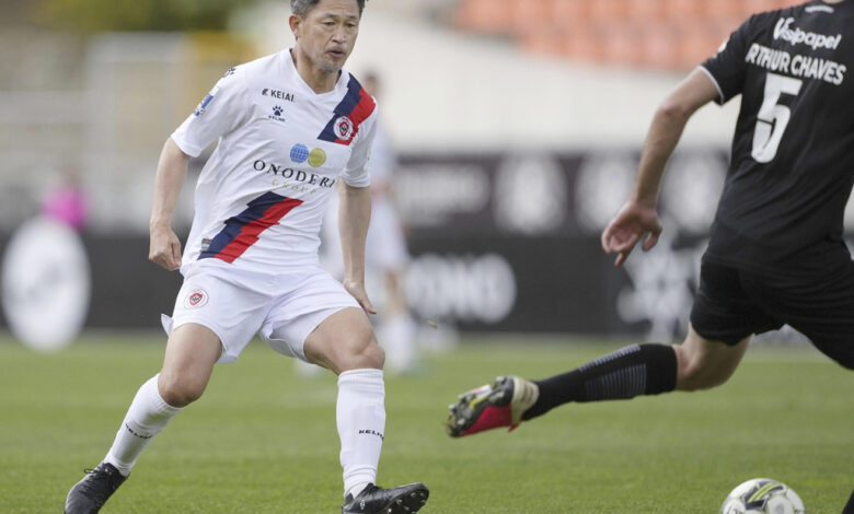 Miura, el futbolista profesional de más edad en el mundo, no está listo para el retiro