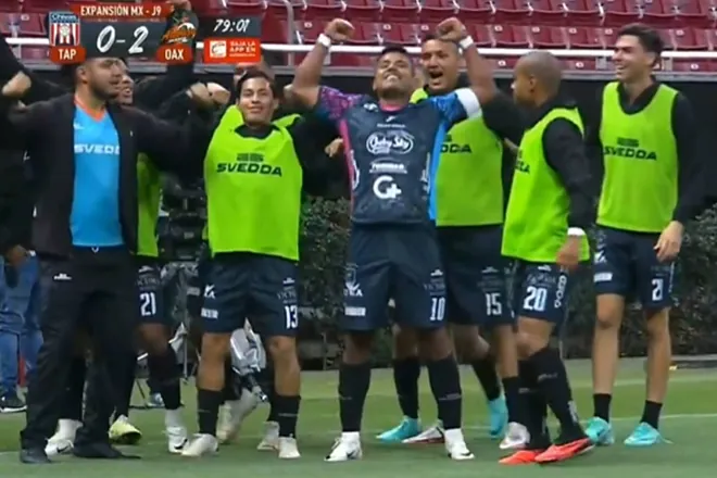 Alebrijes de Oaxaca se une al América con festejo de Henry Martín tras vencer al Tapatío