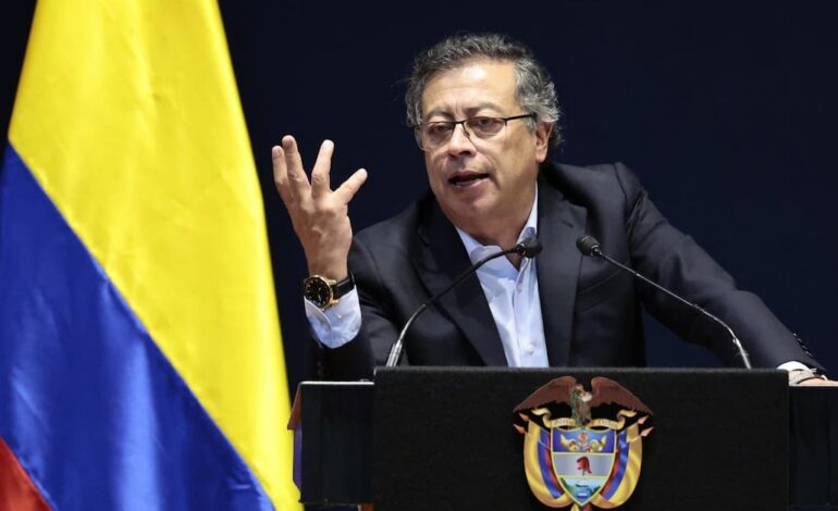 Investigación judicial en EE.UU. por supuestos vínculos del mandatario colombiano con el narcotráfico