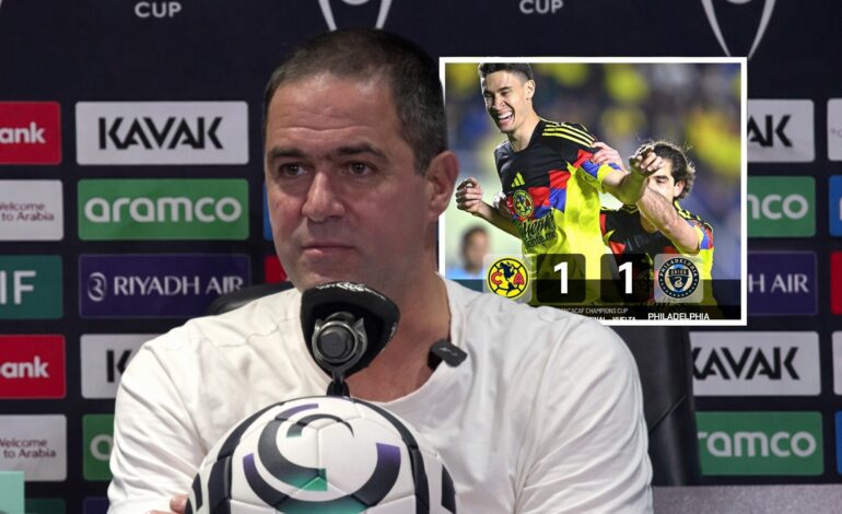 El entrenador arremete contra su equipo tras el polémico partido